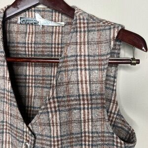 Vintage Women's THE VILLAGER Wool Blend Plaid Vest. Dark Academia,Studious, Fall